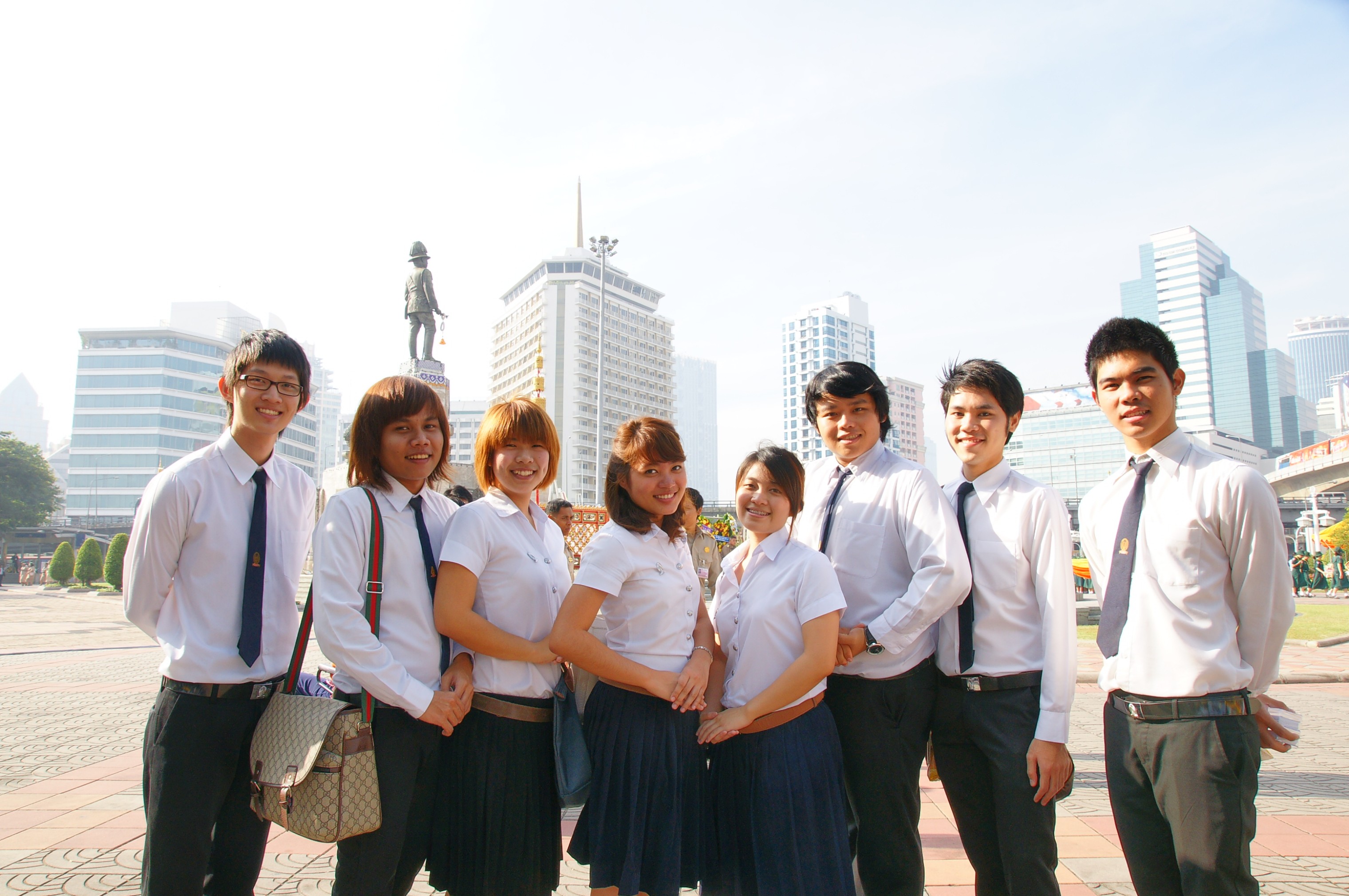 วันมหาธีรราช
2009