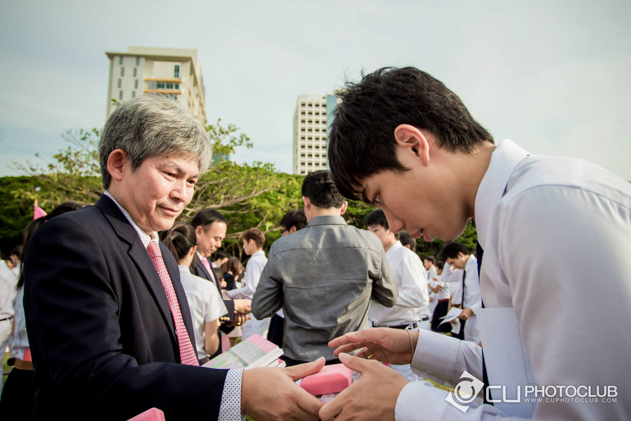 พิธีปฐมนิเทศและถวายสัตย์
นิสิตใหม่ 56