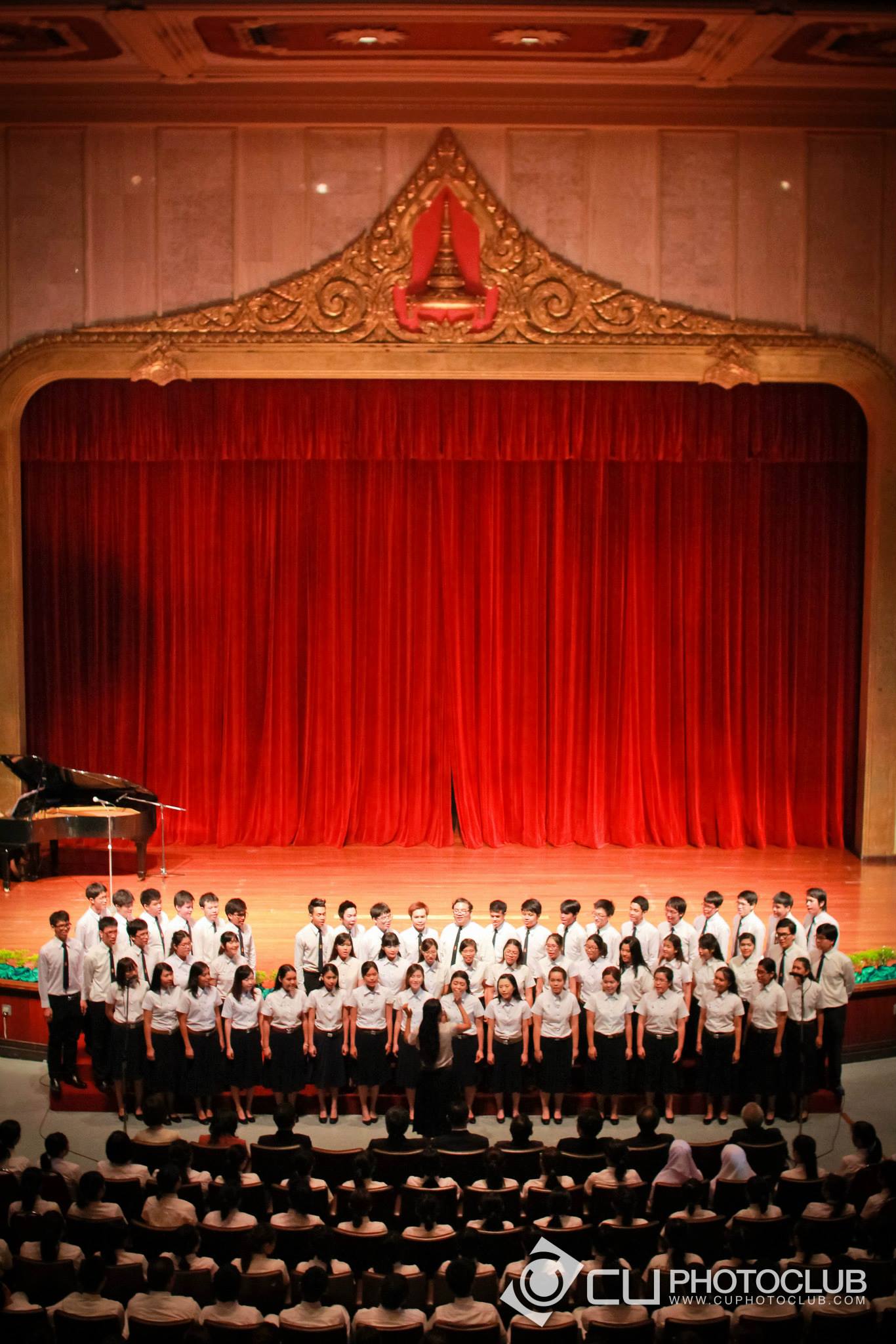 พิธีปฐมนิเทศและถวายสัตย์
นิสิตใหม่ 56