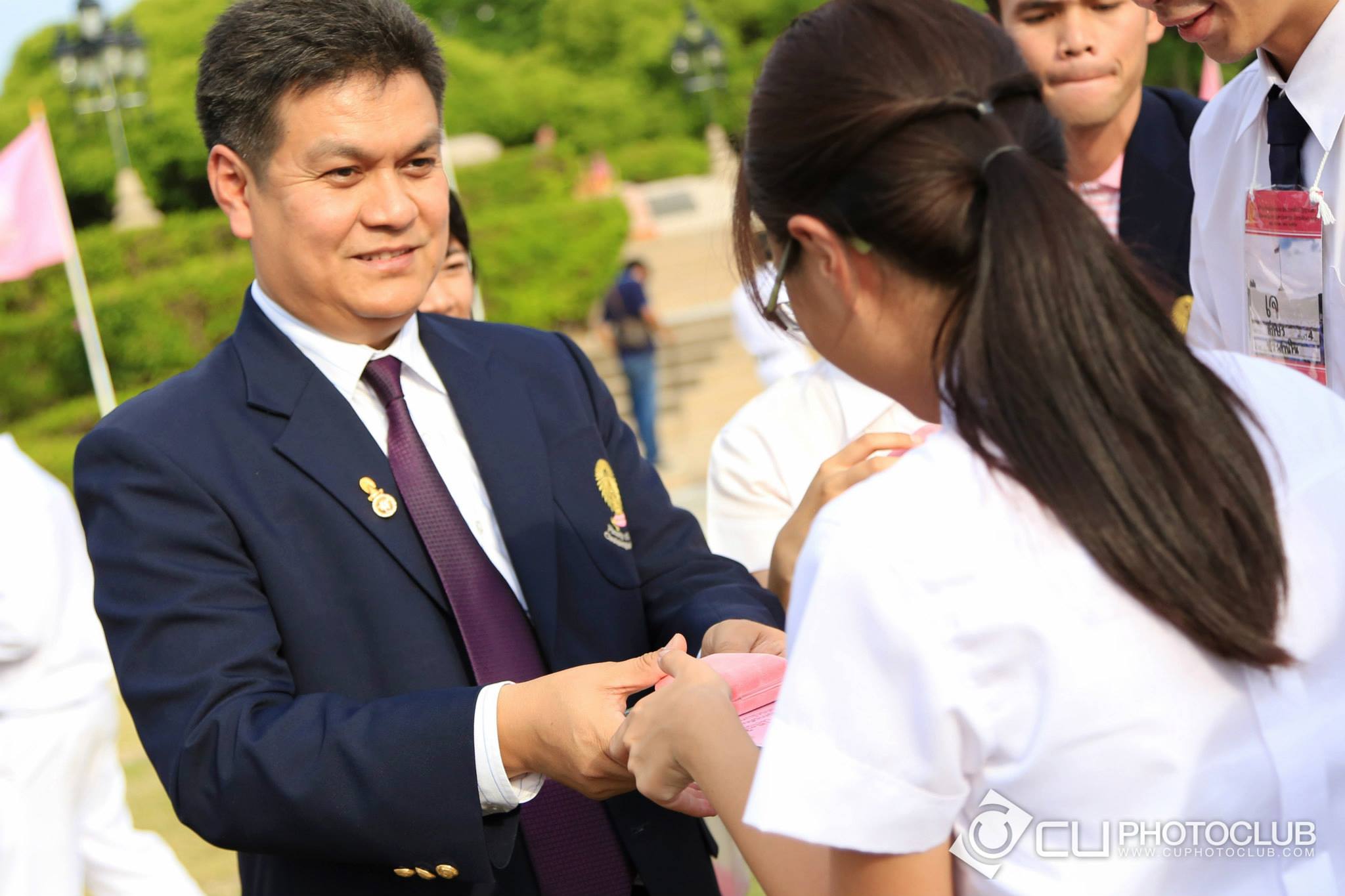 พิธีปฐมนิเทศและถวายสัตย์
นิสิตใหม่ 56