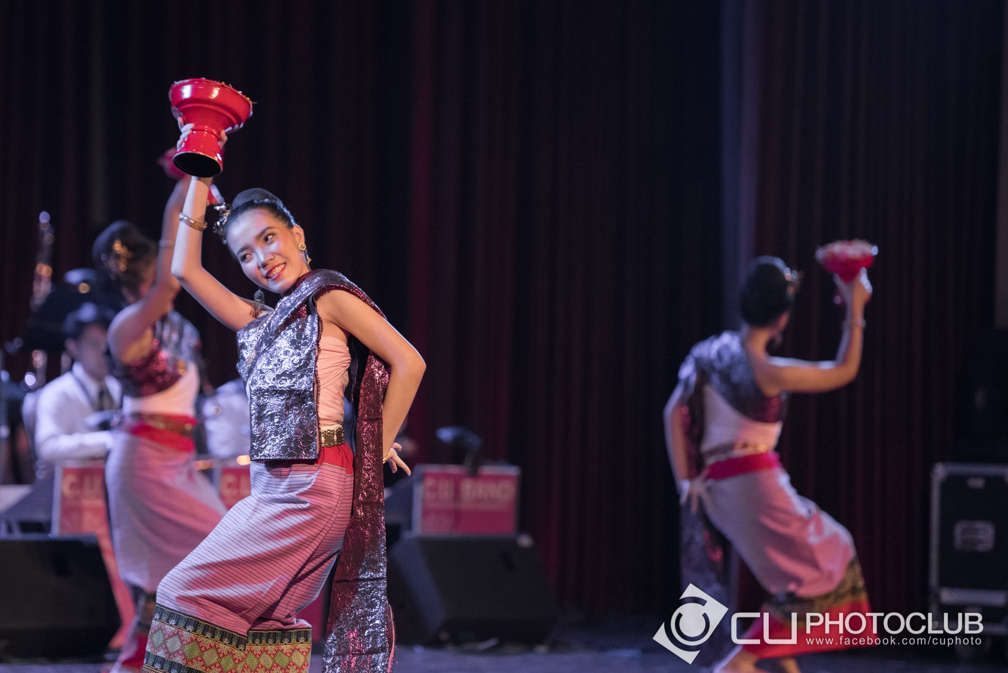 สืบปณิธาน ประสานไทย