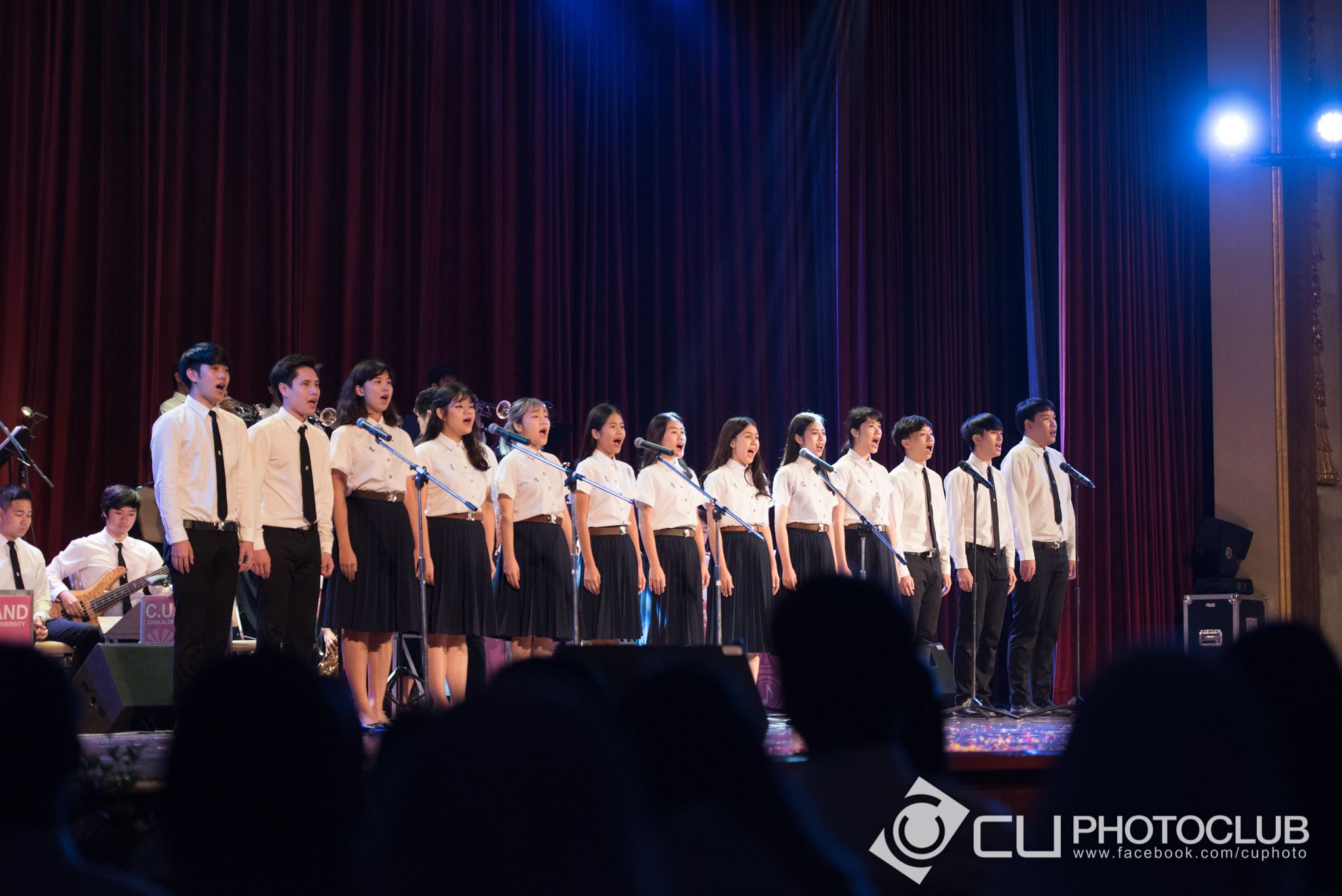 สืบปณิธาน ประสานไทย