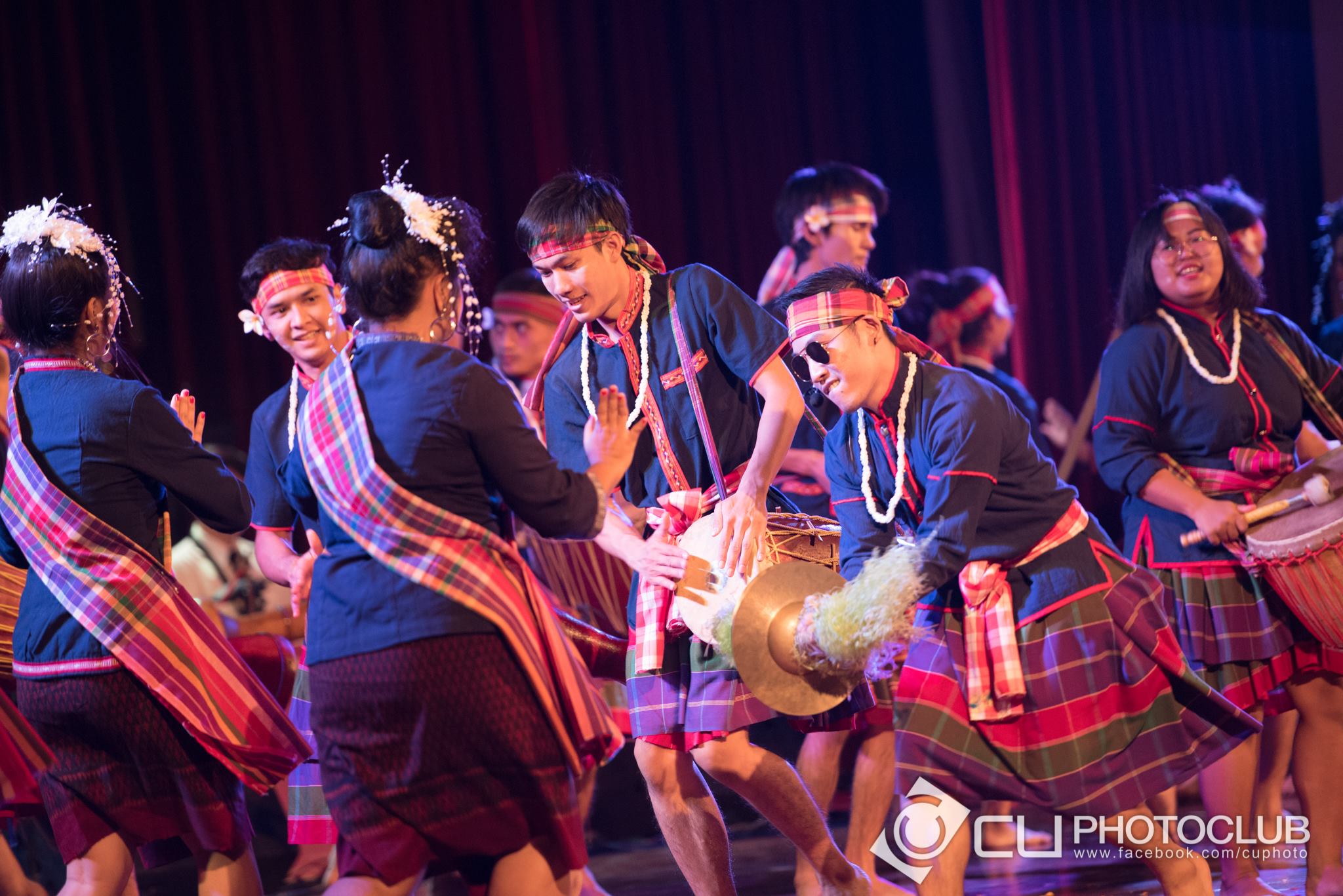 สืบปณิธาน ประสานไทย