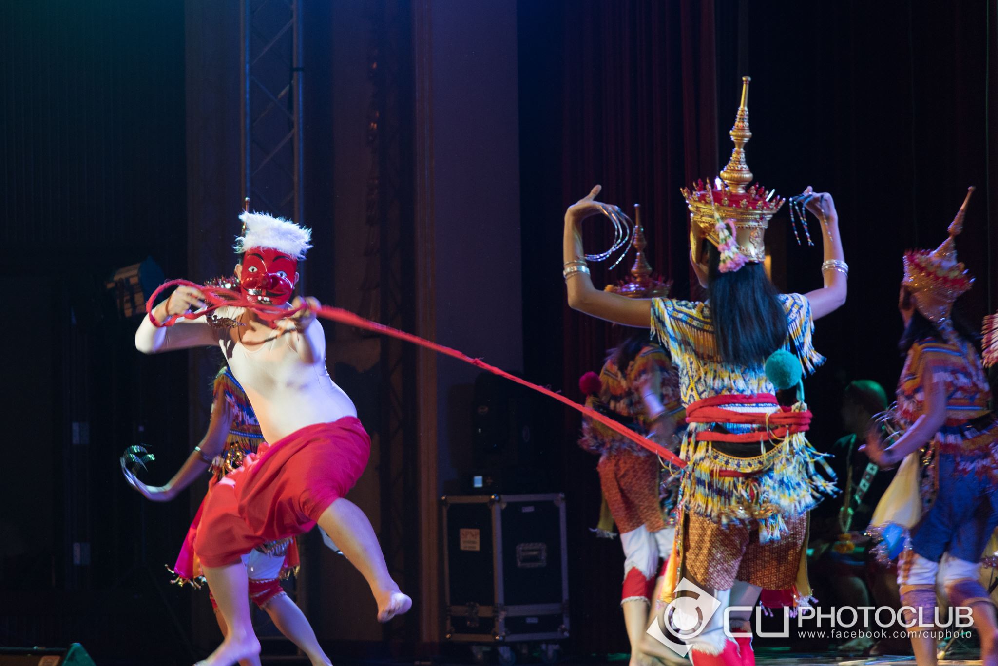 สืบปณิธาน ประสานไทย