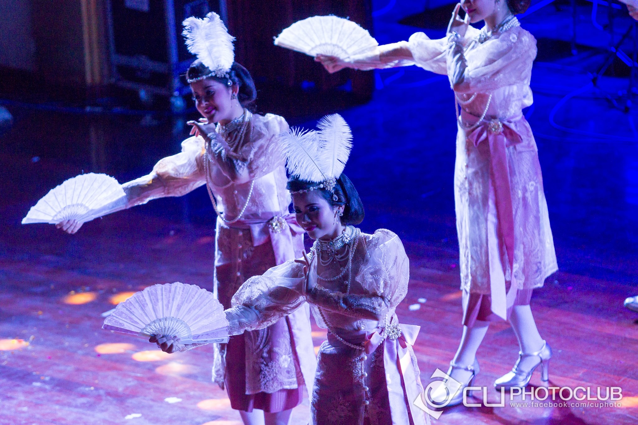 สืบปณิธาน ประสานไทย