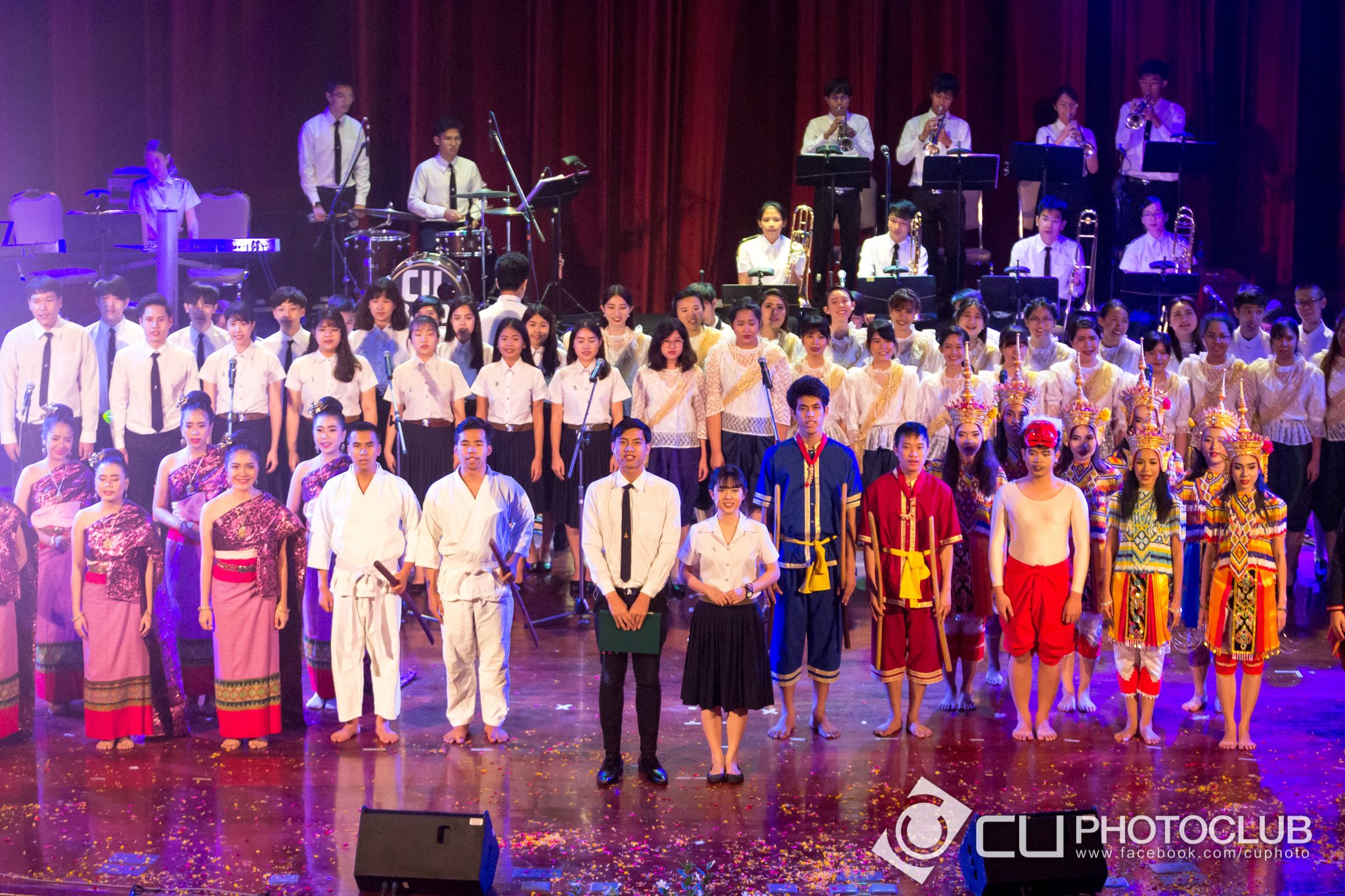 สืบปณิธาน ประสานไทย
