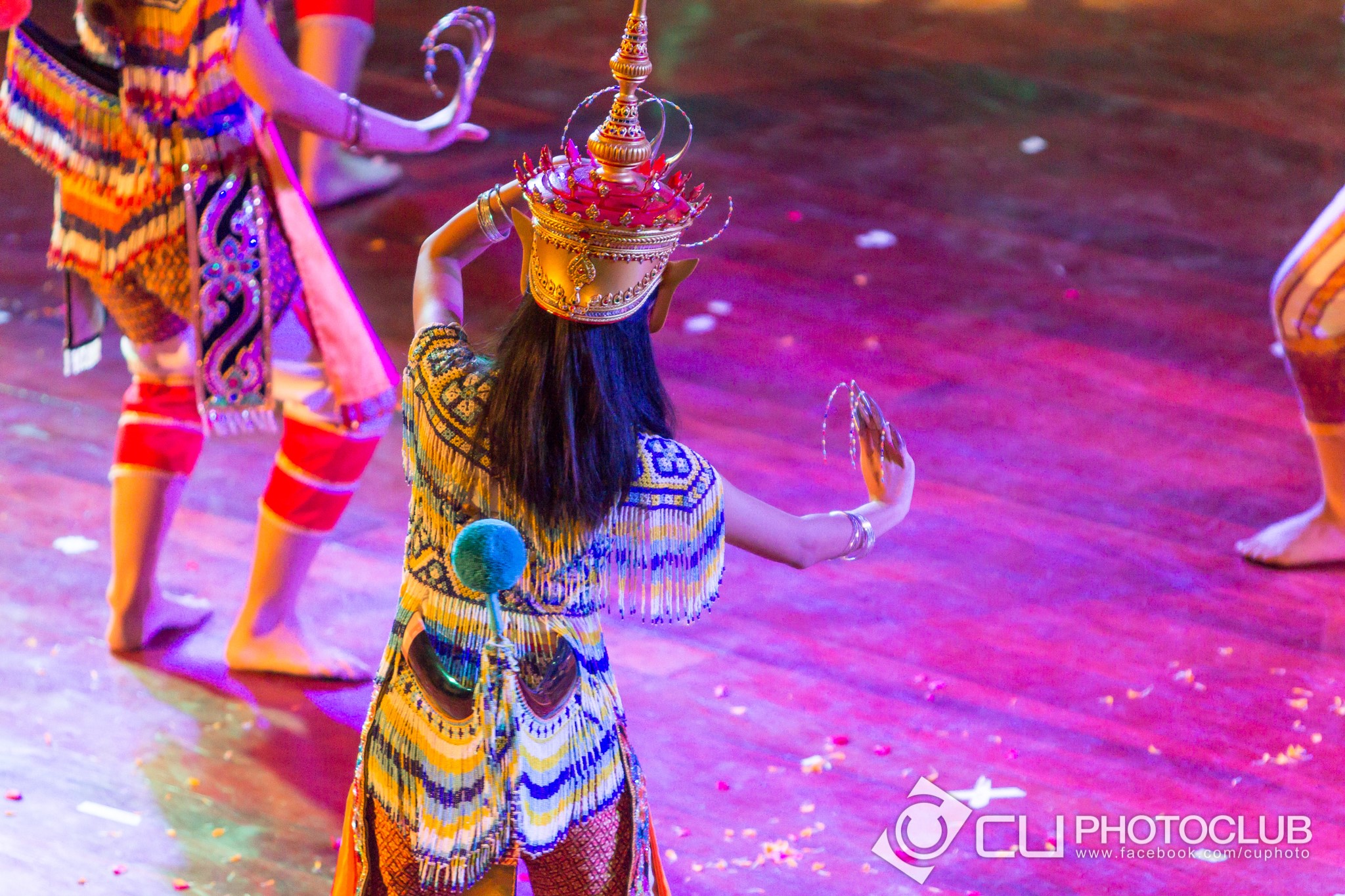 สืบปณิธาน ประสานไทย