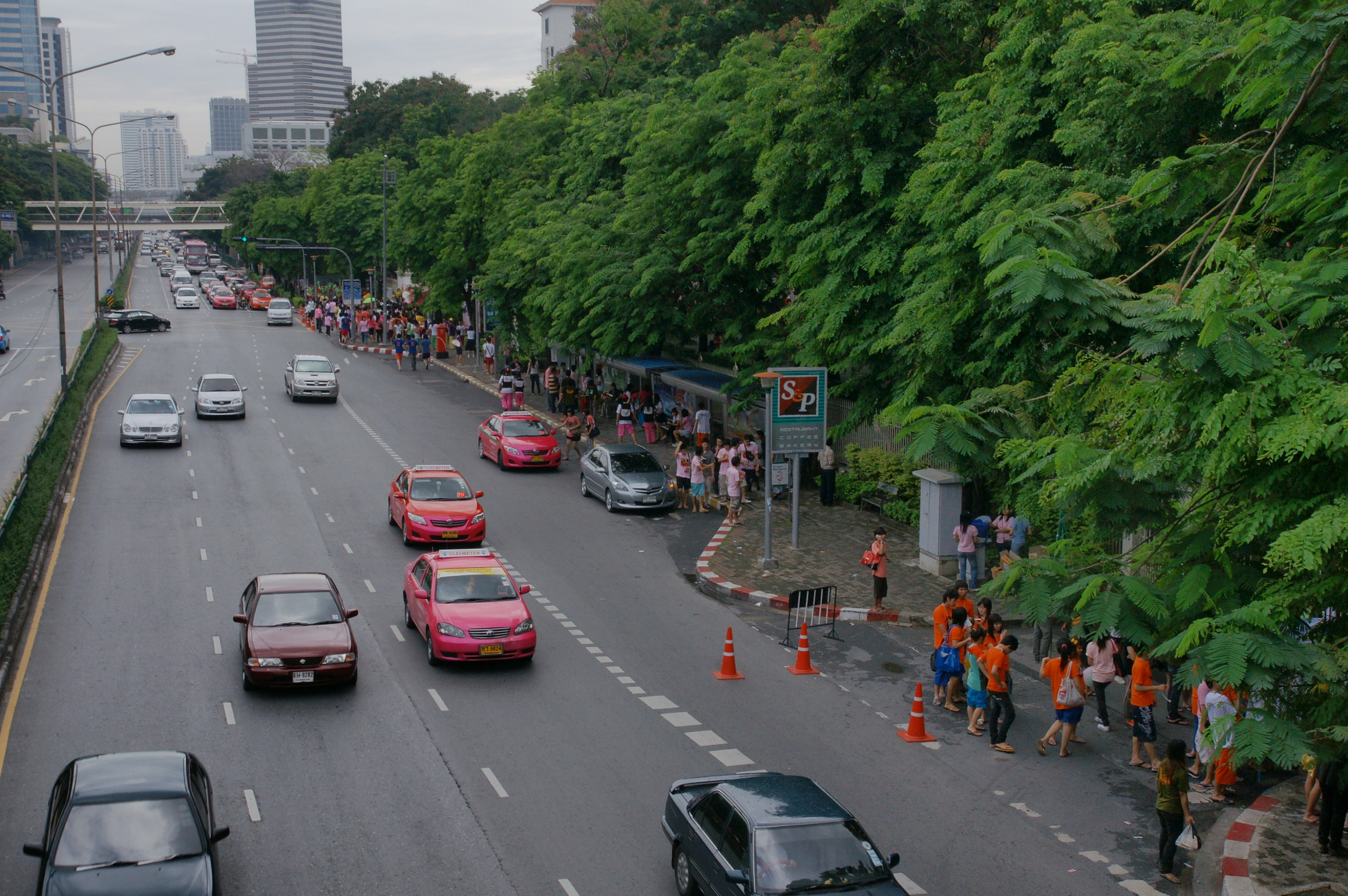 รับน้องเก้าใหม่
2009