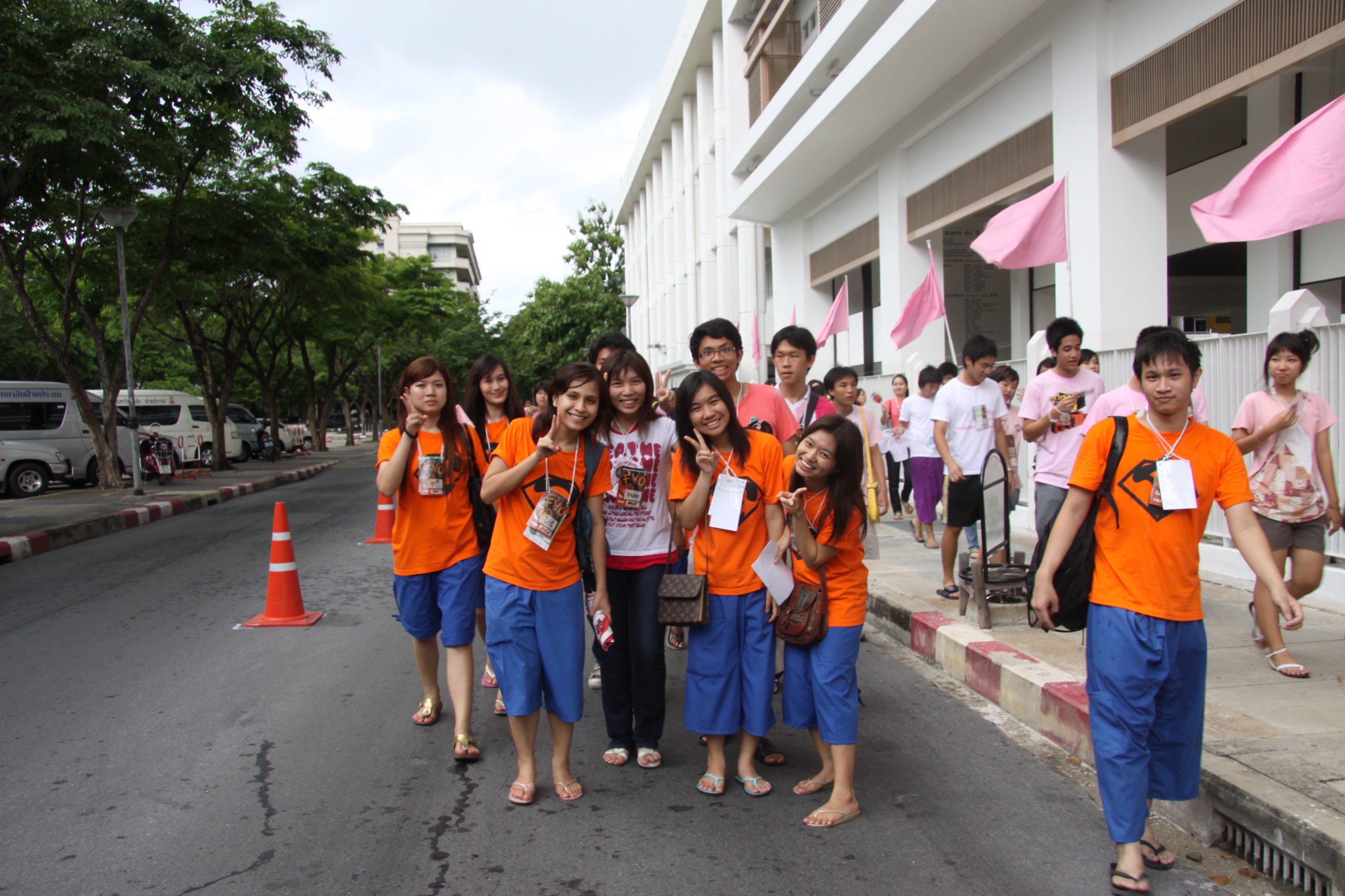 รับน้องเก้าใหม่
2009