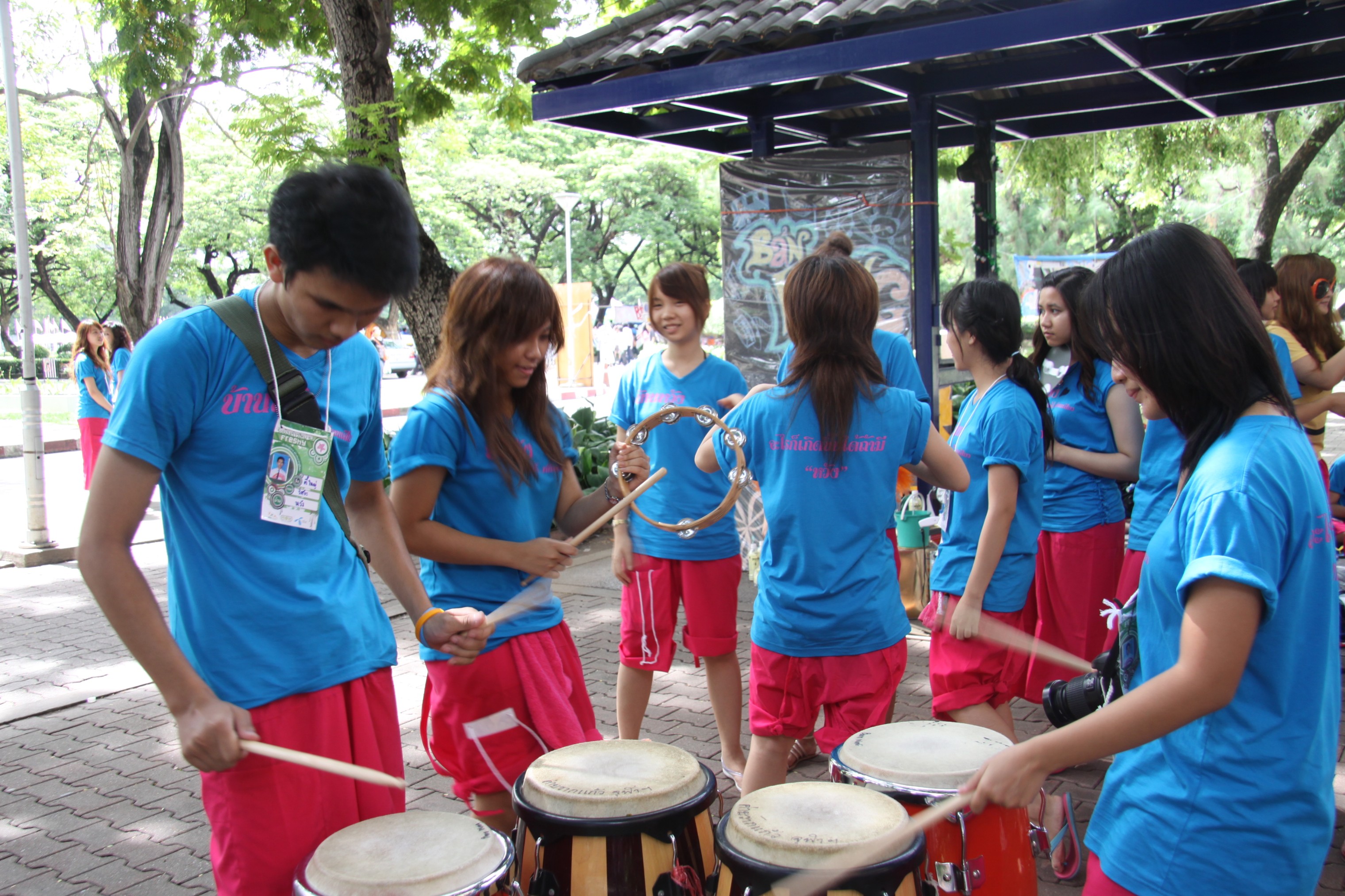 รับน้องเก้าใหม่
2009