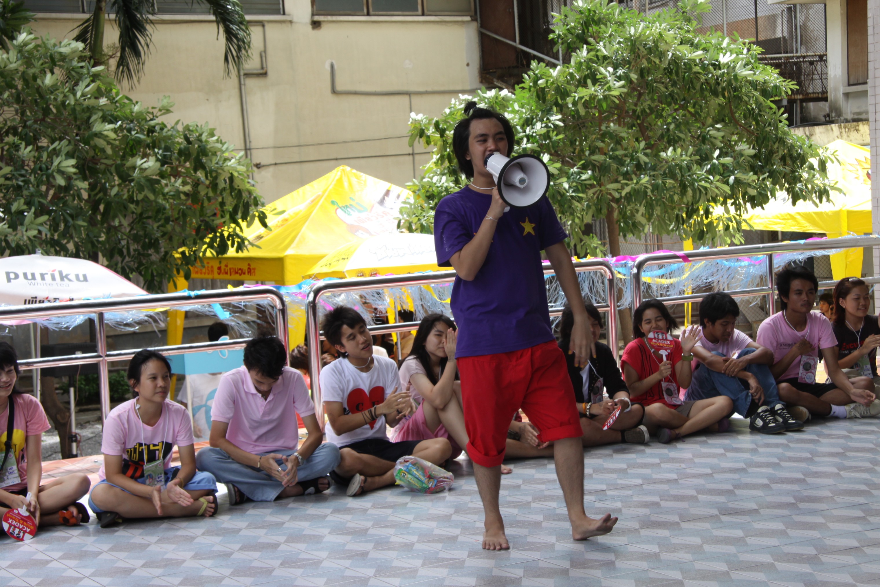รับน้องเก้าใหม่
2009