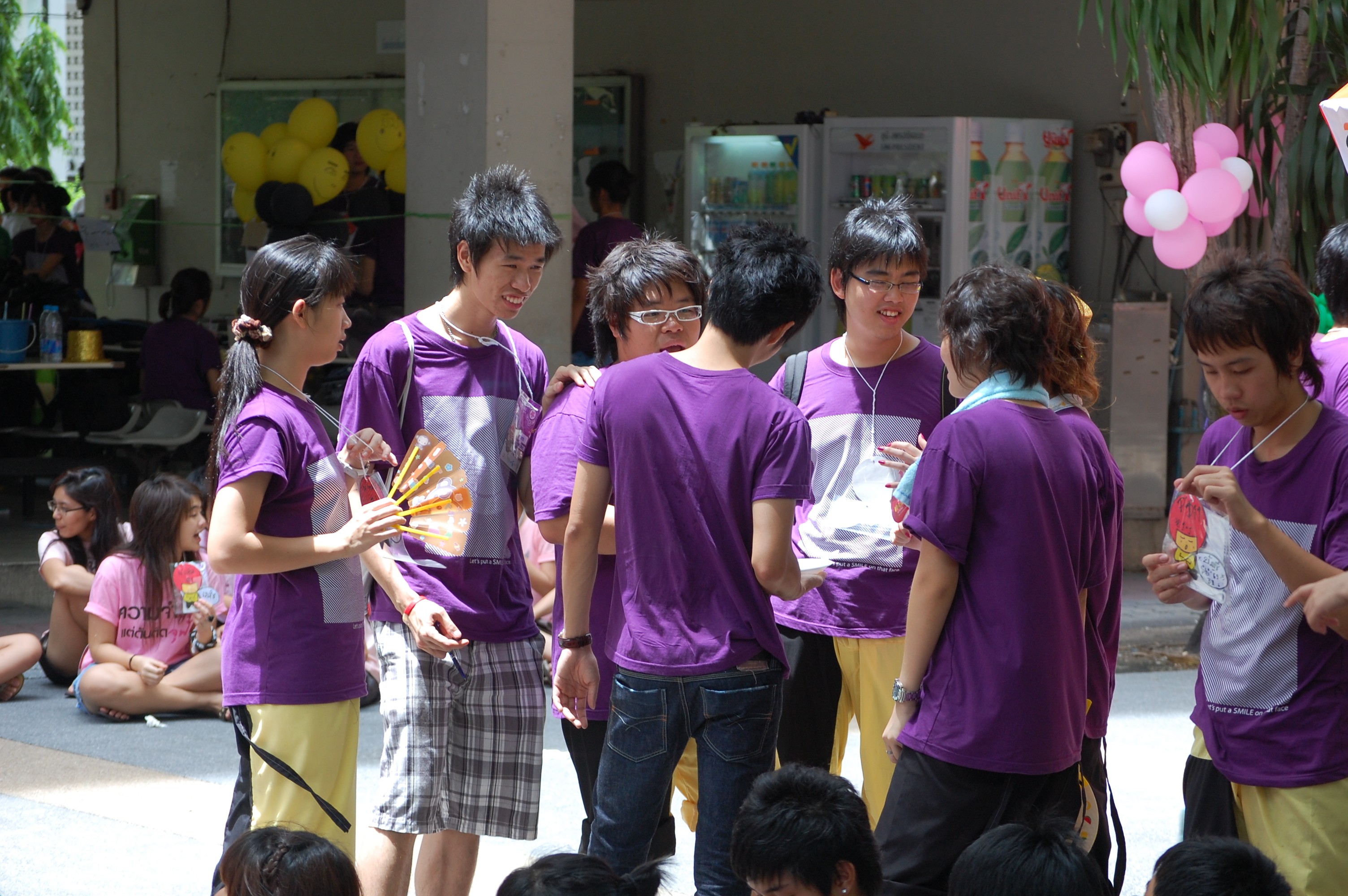 รับน้องเก้าใหม่
2009