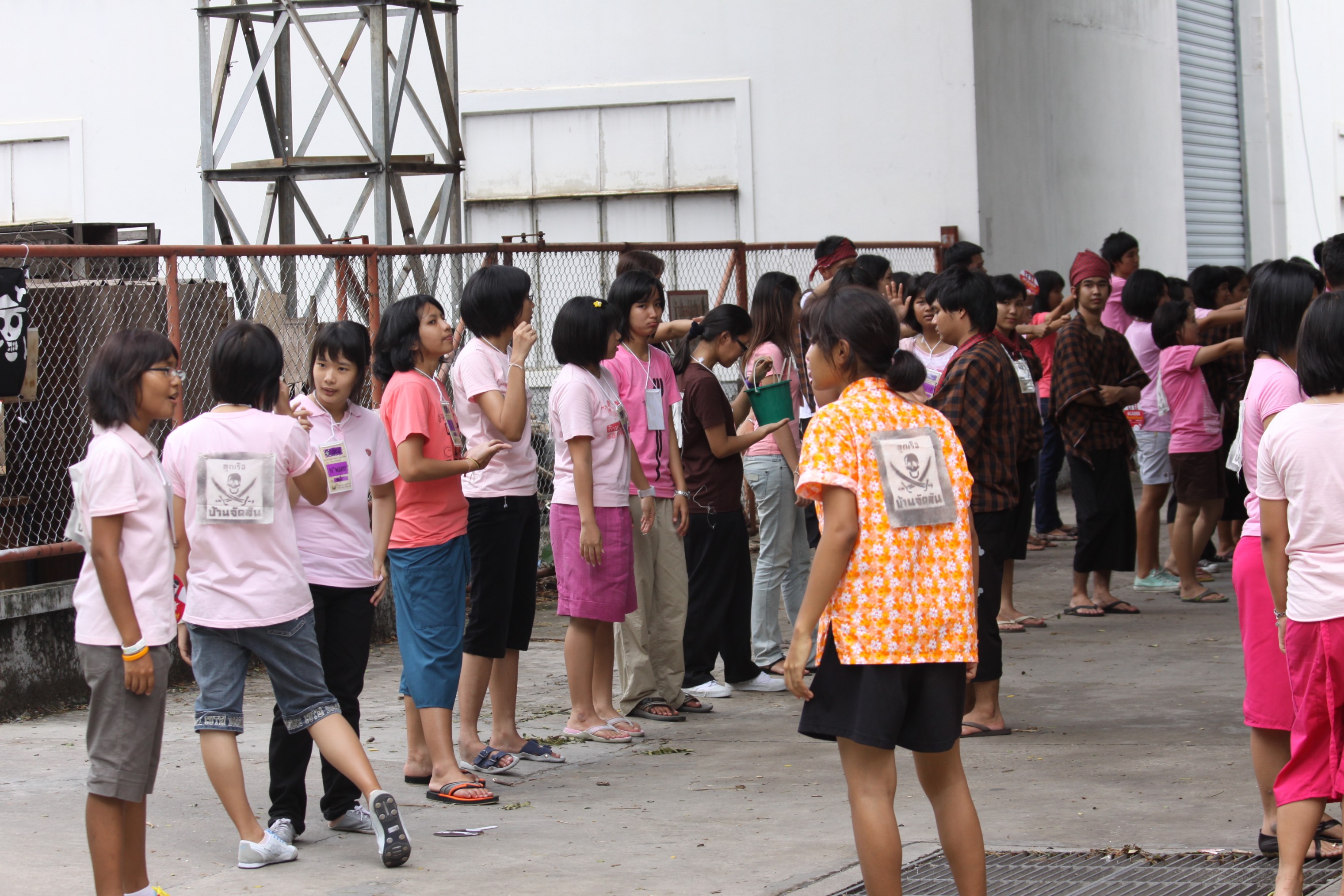 รับน้องเก้าใหม่
2009