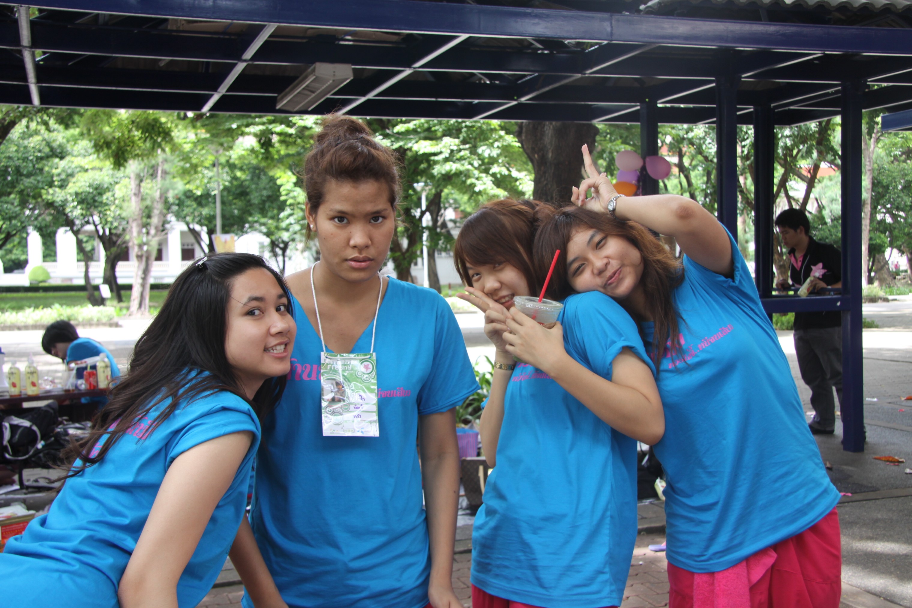 รับน้องเก้าใหม่
2009