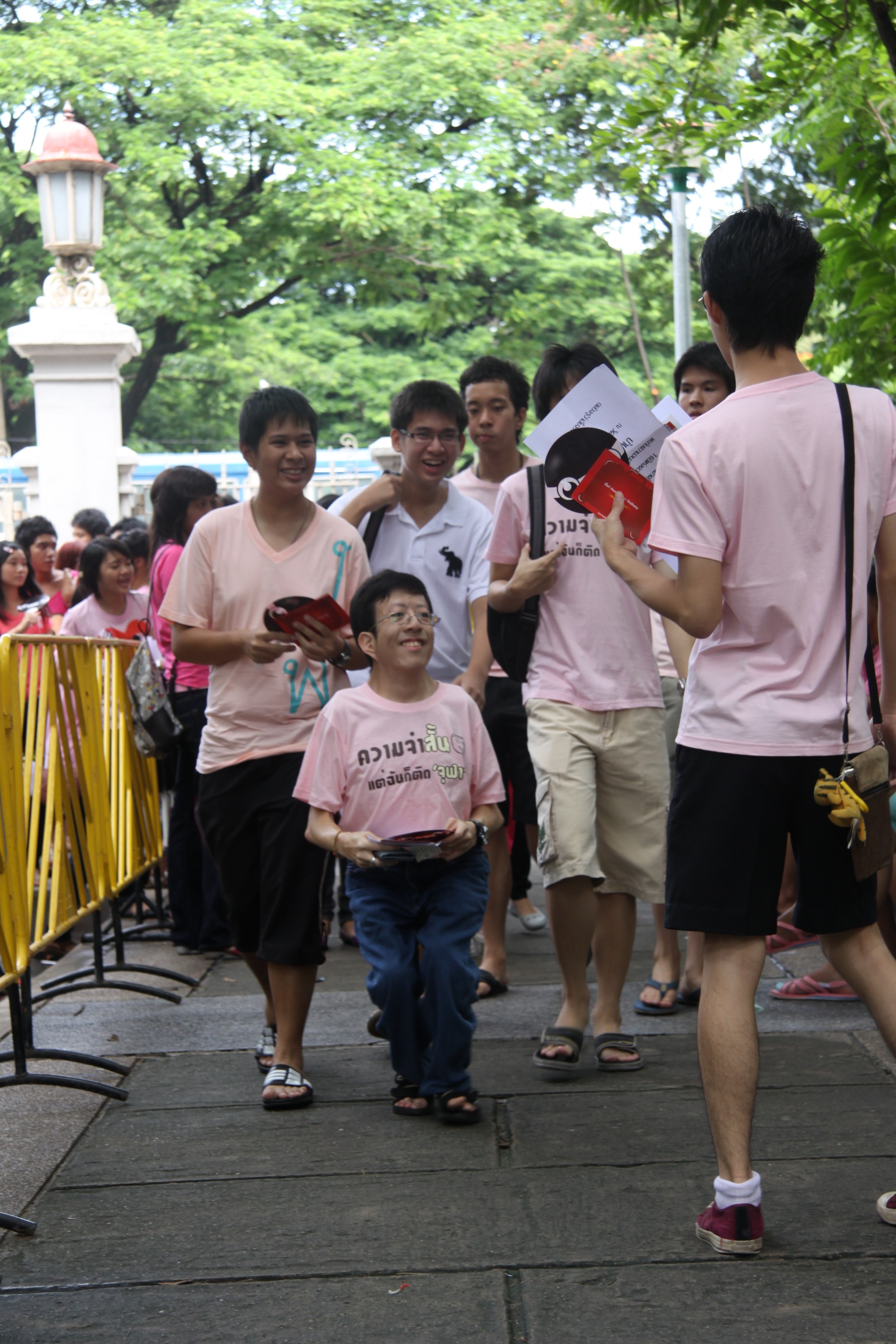 รับน้องเก้าใหม่
2009