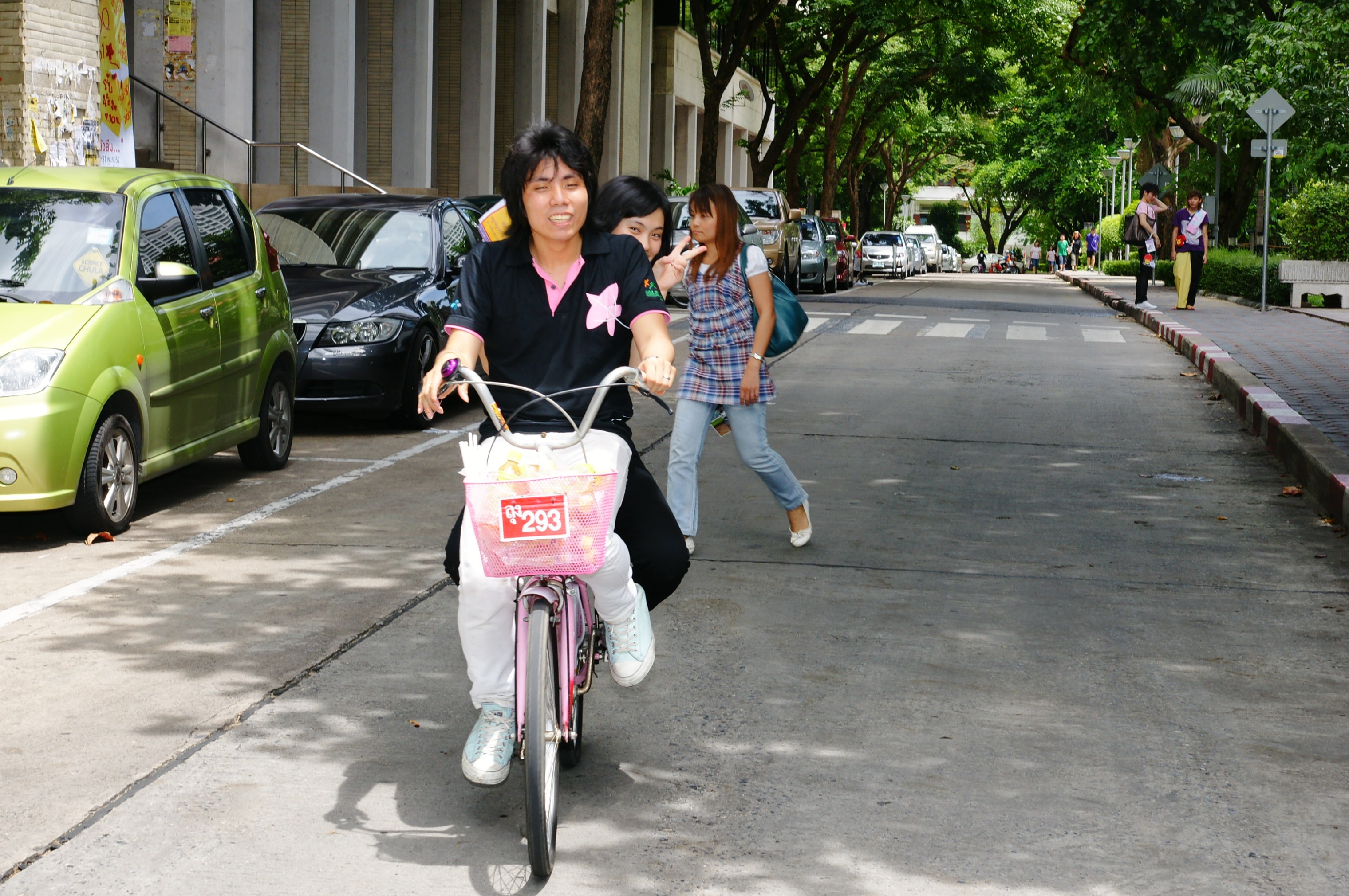 รับน้องเก้าใหม่
2009