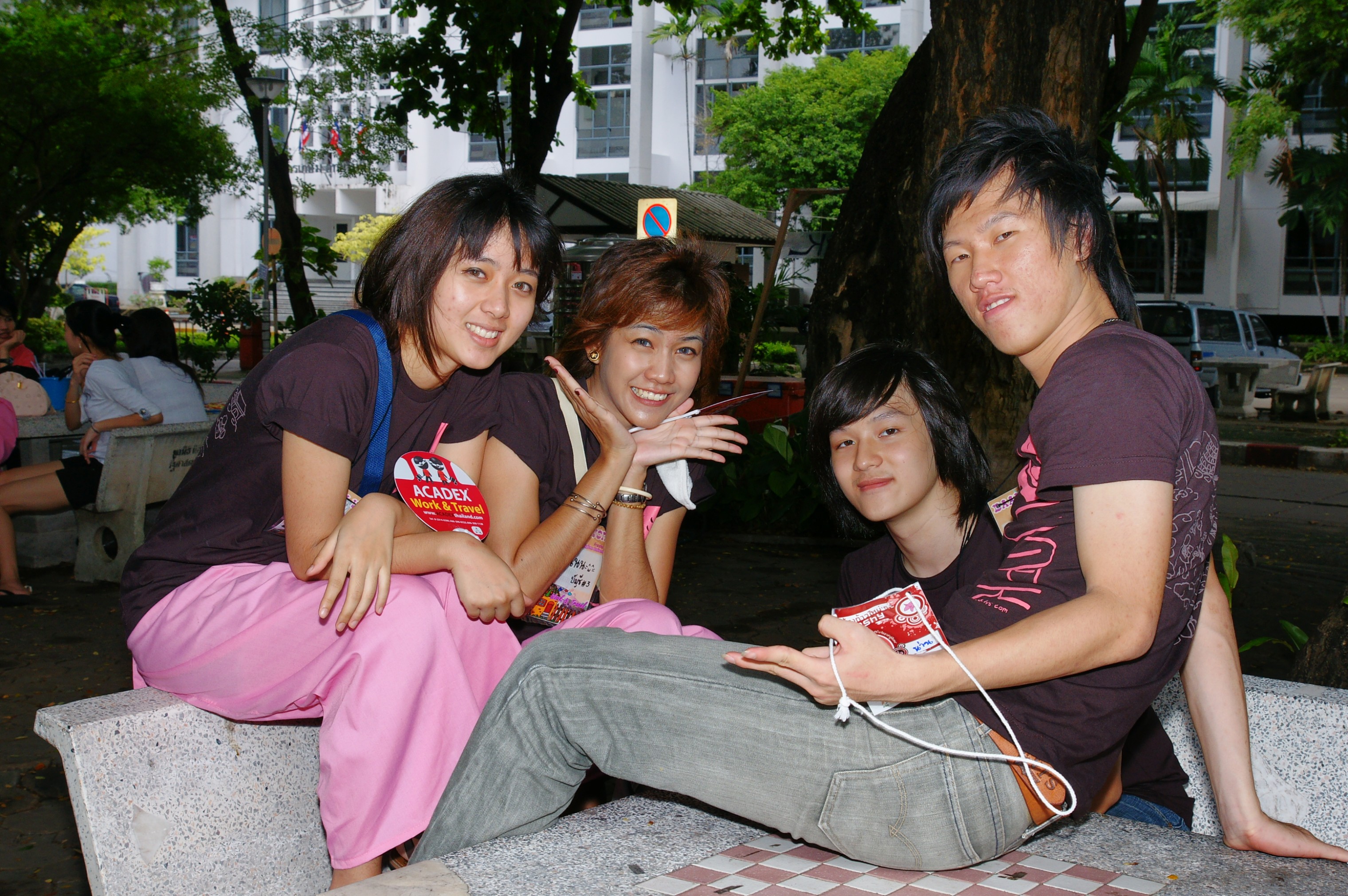 รับน้องเก้าใหม่
2009