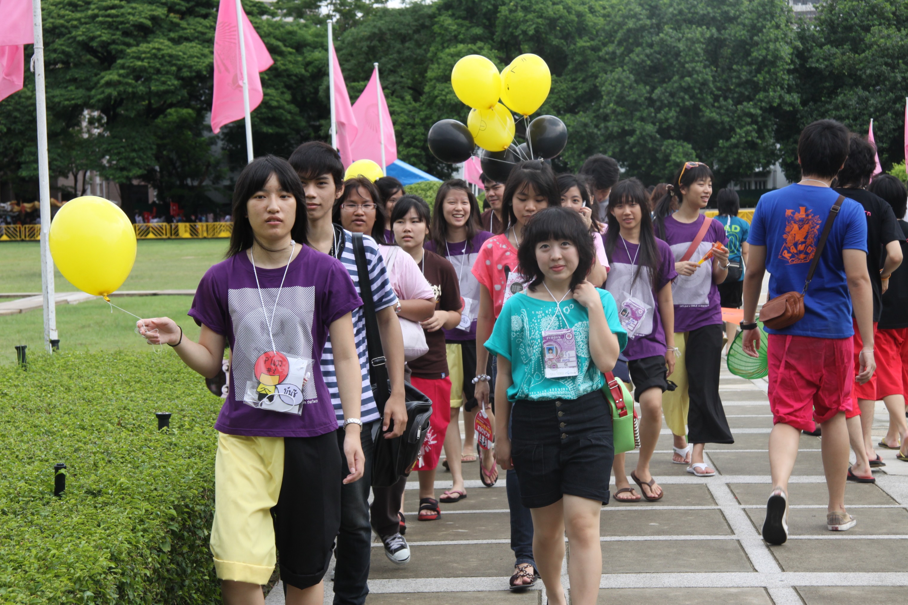รับน้องเก้าใหม่
2009