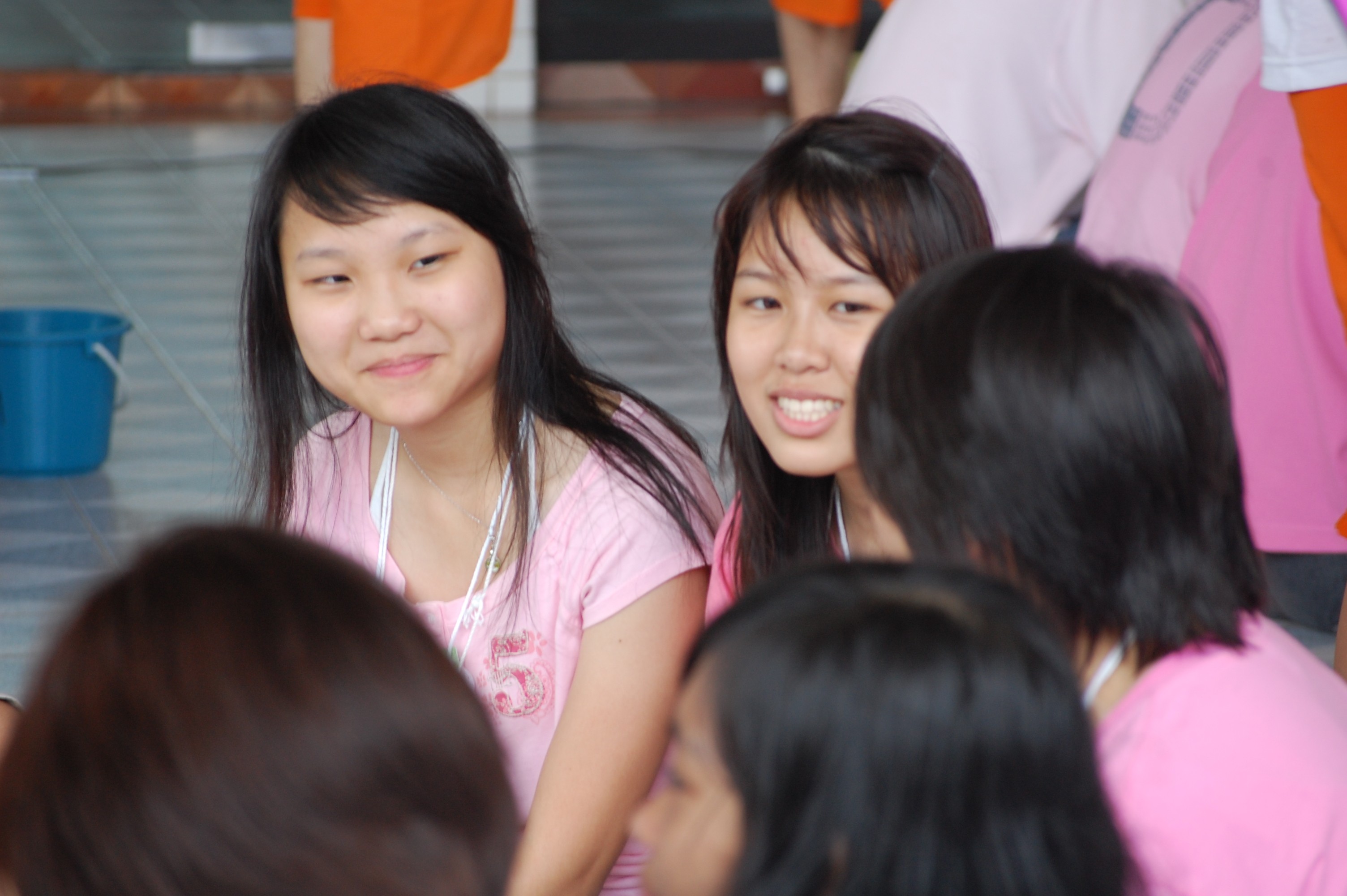 รับน้องเก้าใหม่
2009