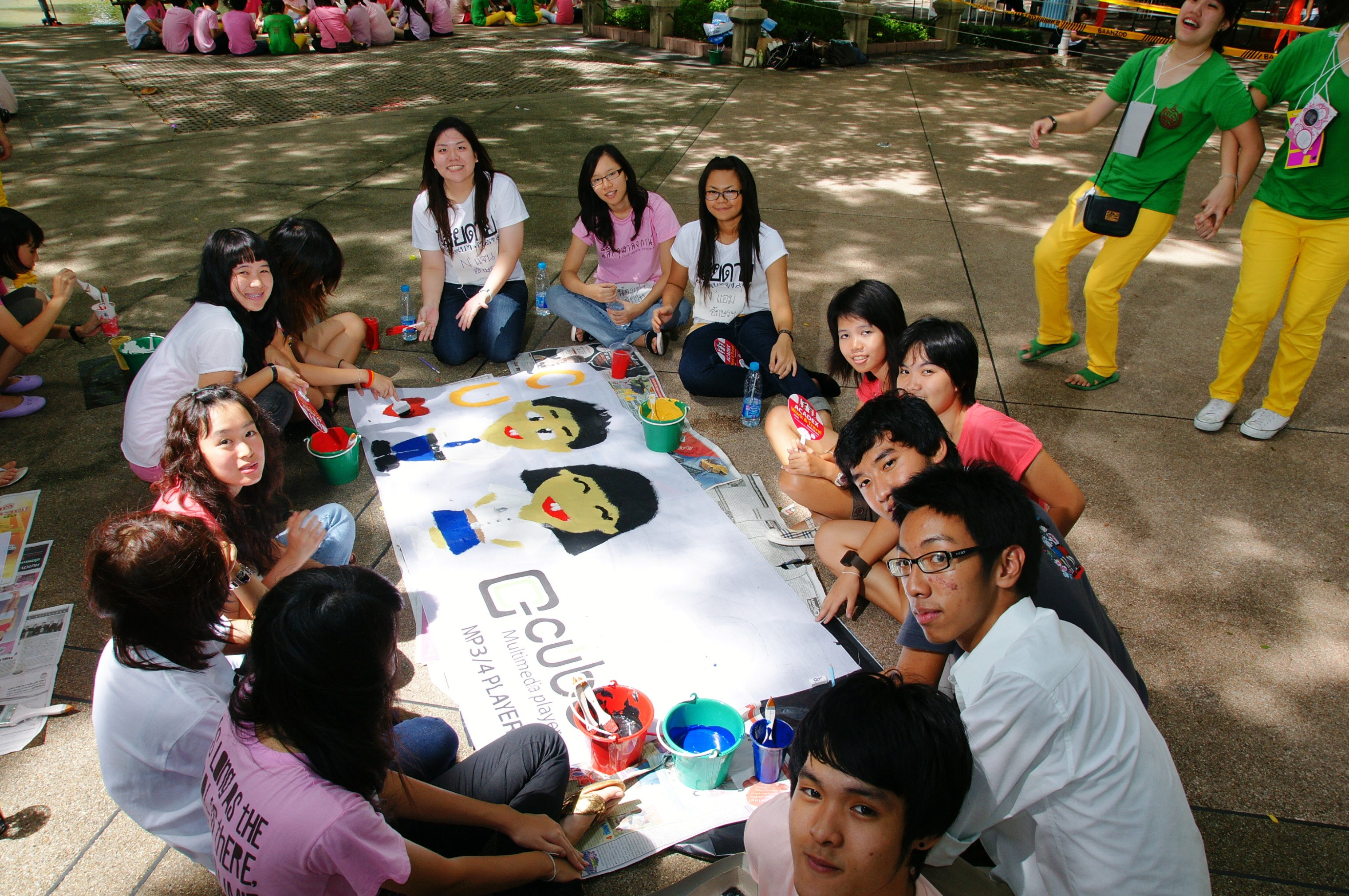 รับน้องเก้าใหม่
2009