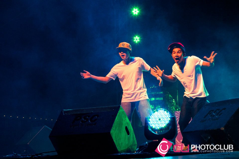 รับน้องก้าวใหม่
2012