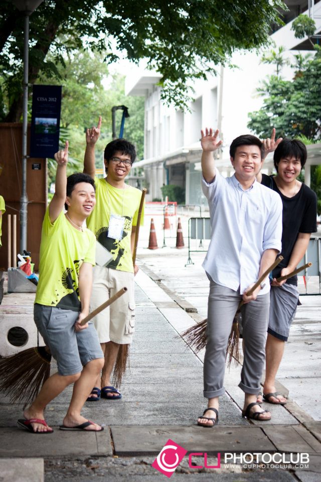 รับน้องก้าวใหม่
2012