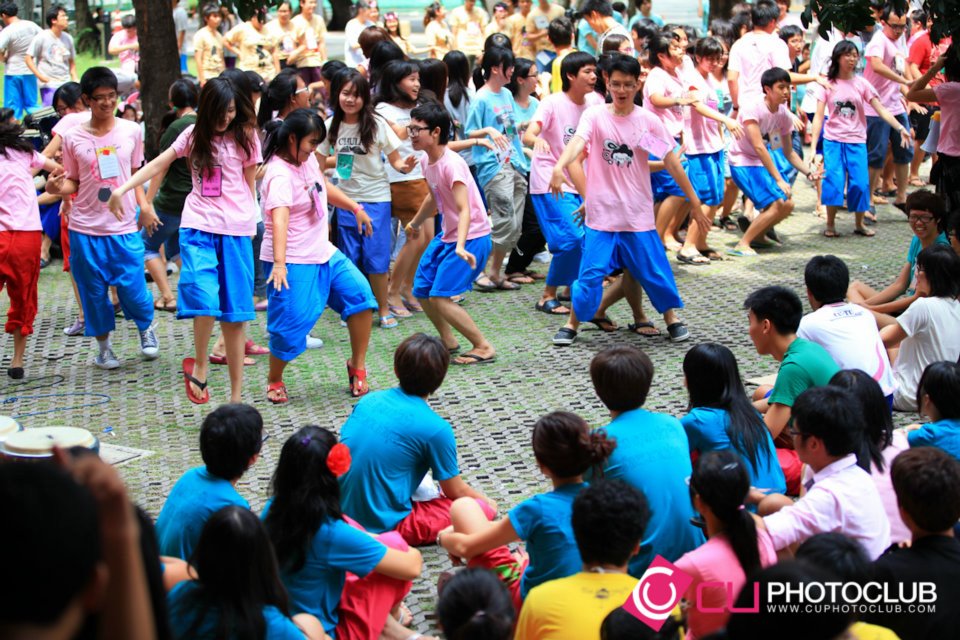 รับน้องก้าวใหม่
2012