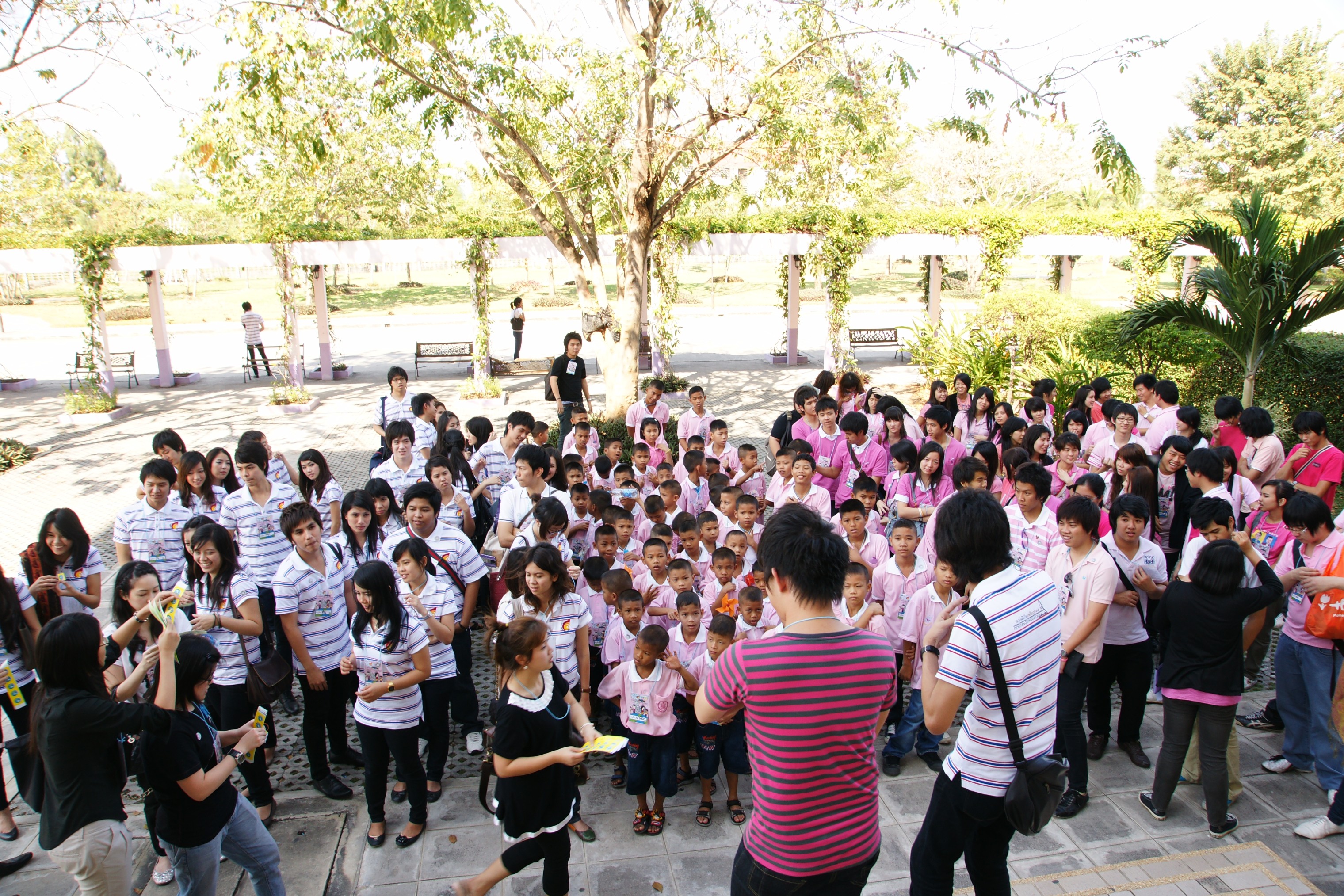 พาน้องท่องฝัน สานสัมพันธ์ผู้ดูเเล