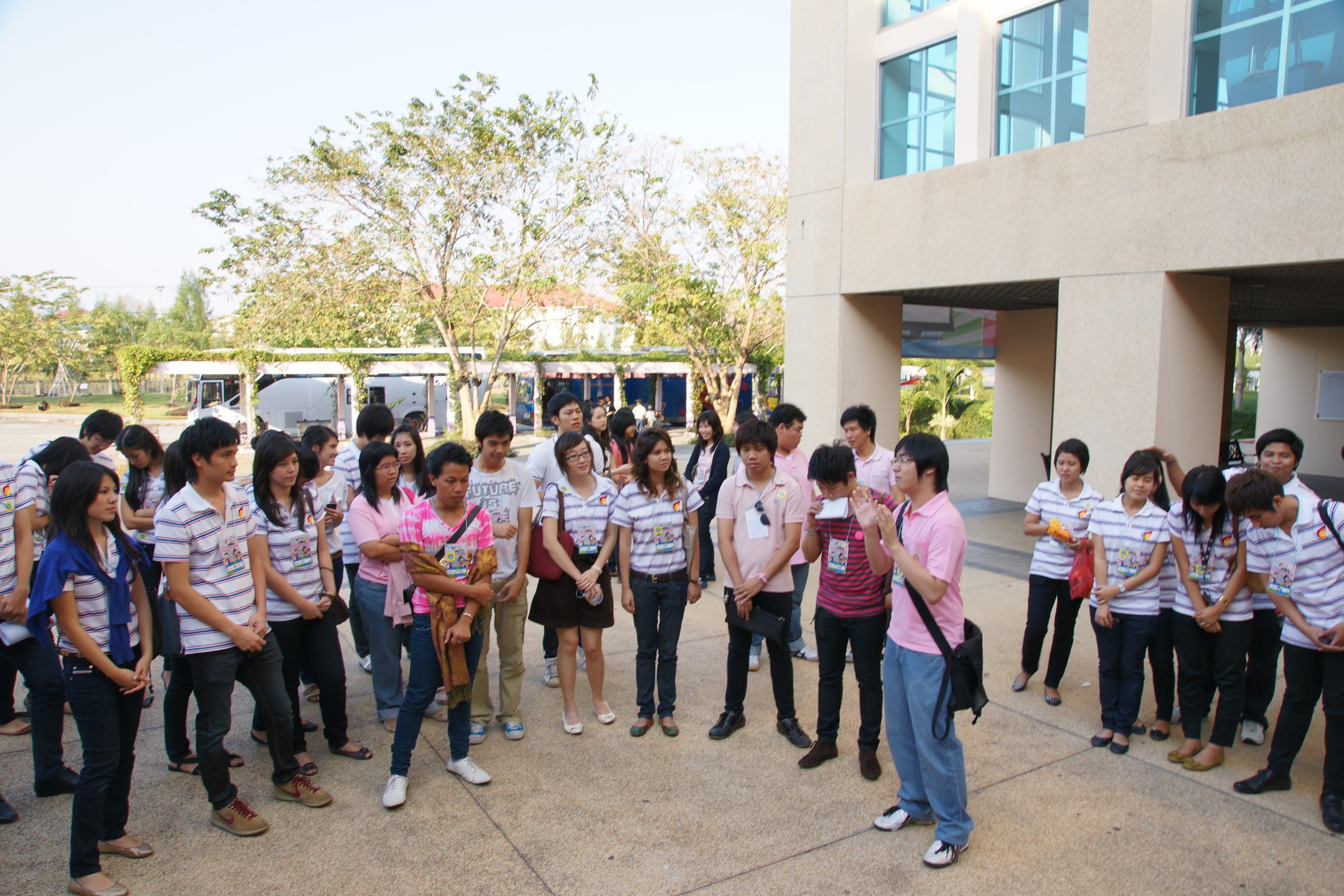 พาน้องท่องฝัน สานสัมพันธ์ผู้ดูเเล