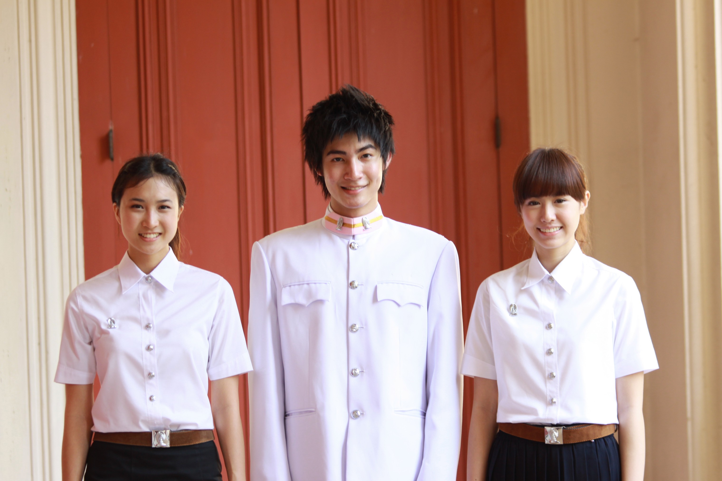 ถ่ายรูปชุดนิสิต
2010