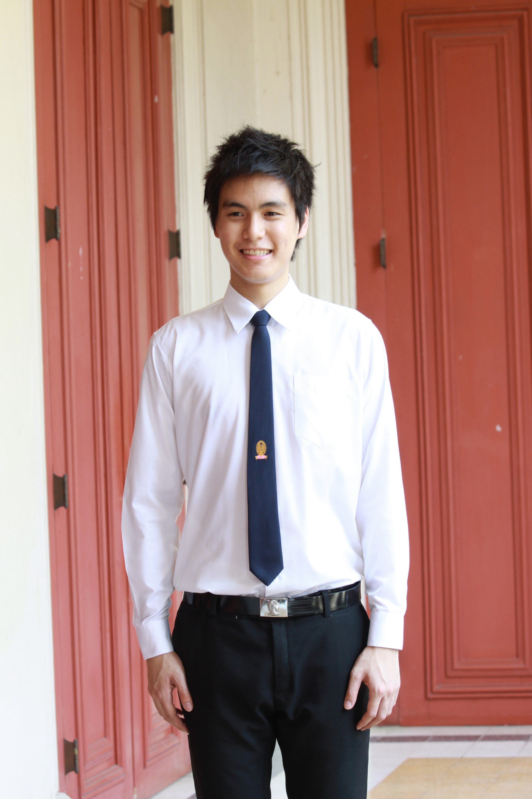 ถ่ายรูปชุดนิสิต
2010