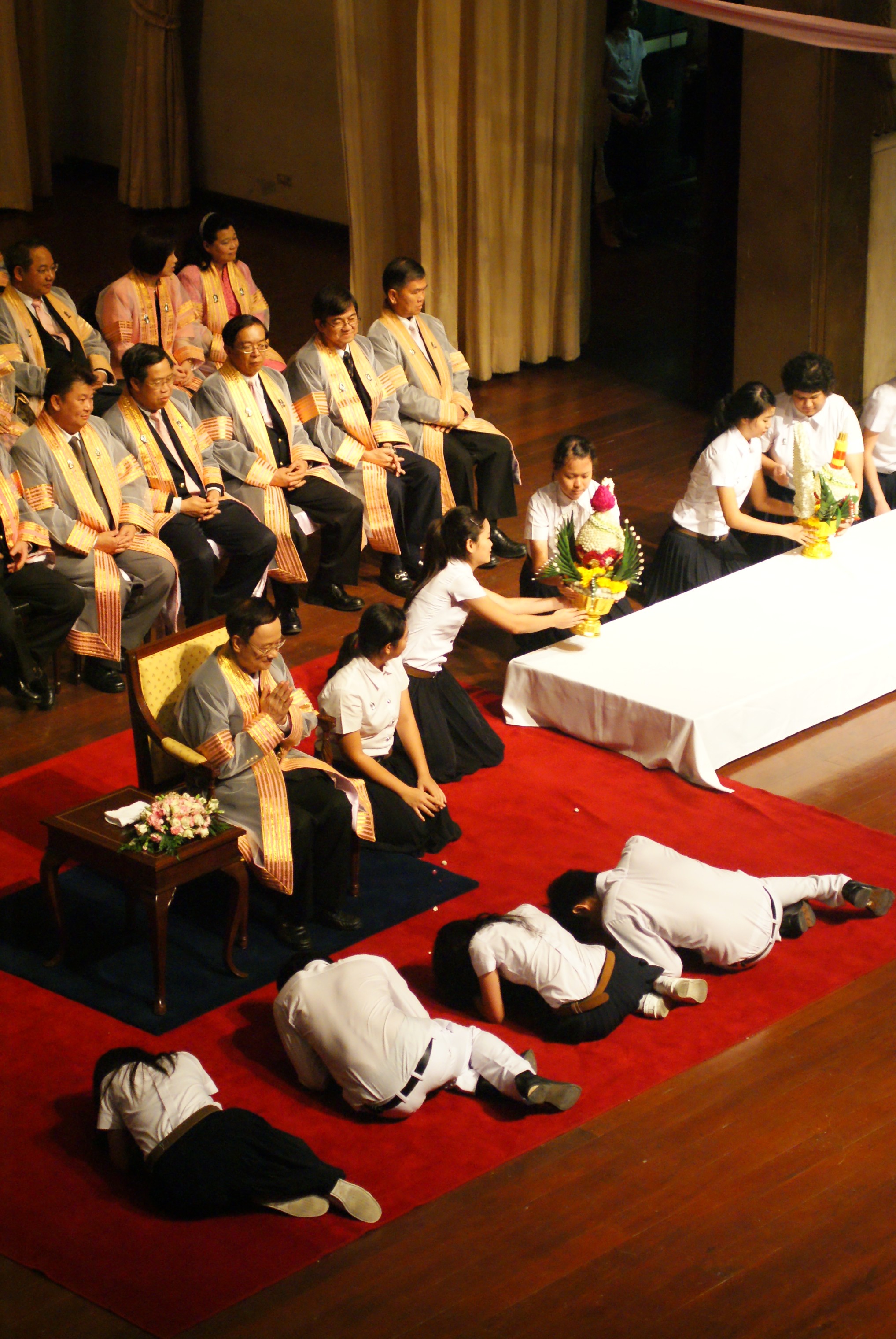 กิจกรรมไหว้ครู
2009